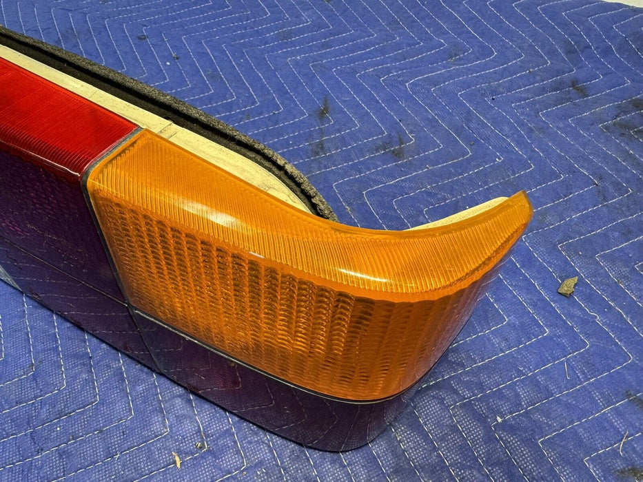 1979-1984 Volvo 240 242 244 Sedan 5 Panel Tail Light Right Rear Lamp OEM #3290E