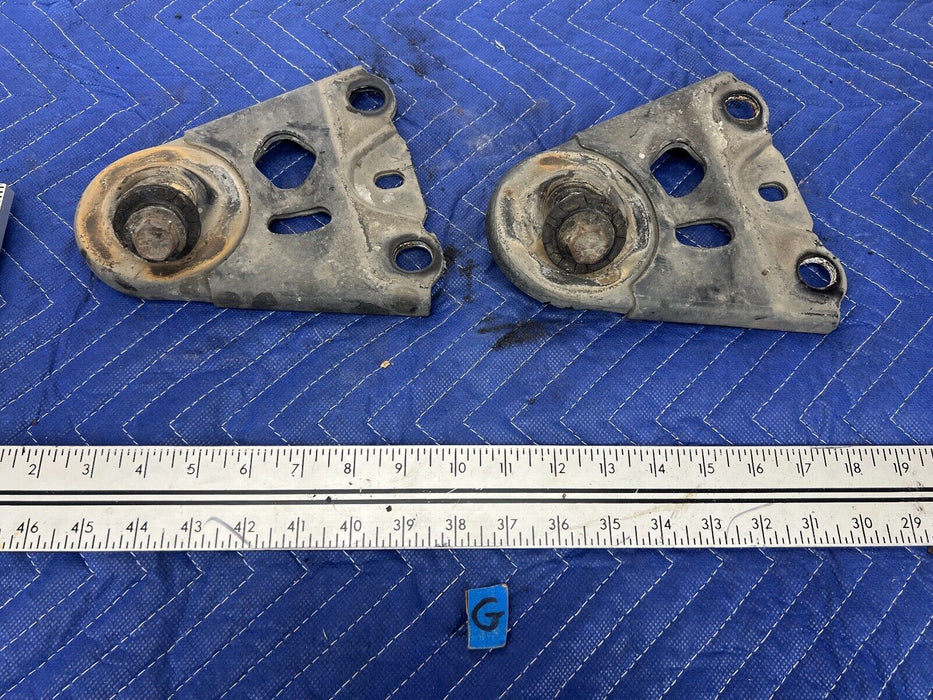 2005-2007 Volvo S60R V70R Front Subframe to Chassis Mount Bracket Pair OE#1333EM