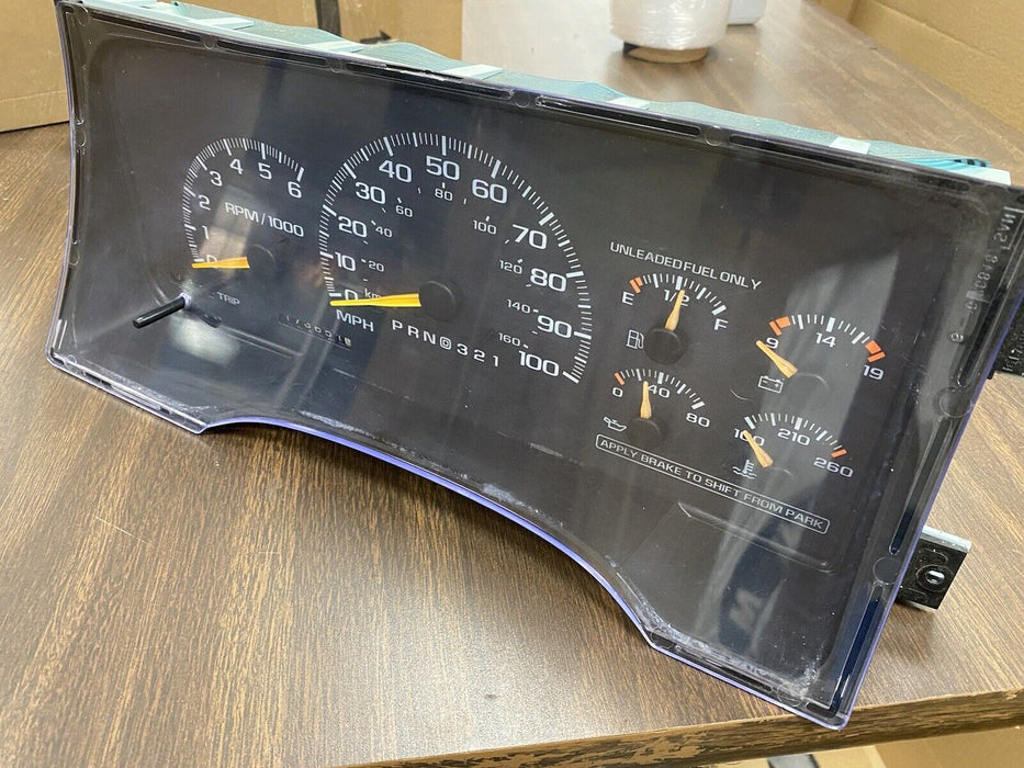 95-00 Chevrolet GM Chevy C/K Gauge Cluster 16221455 173k Miles OEM #1325E