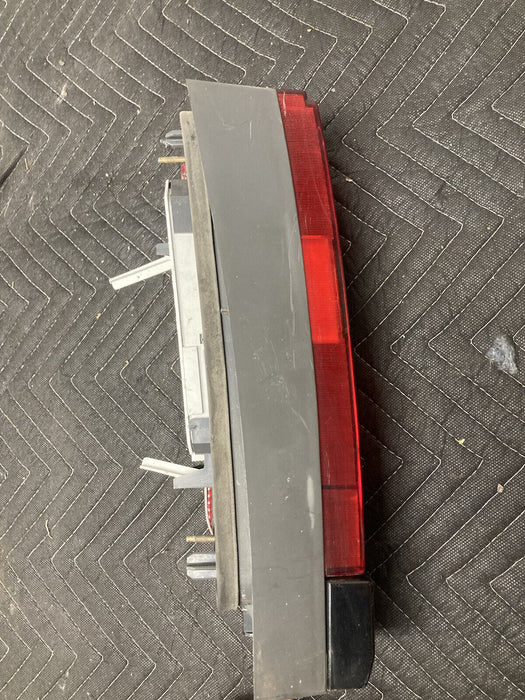 1998-2000 Volvo V70R S70 V70 Right RH Tail Light Housing 3512323 OEM #377M