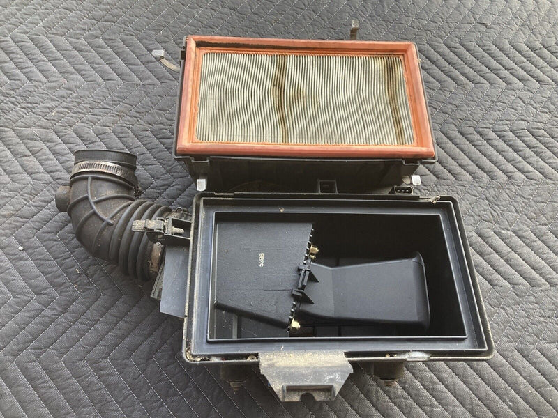 1982-1994 BMW E30 318i 325i 1707050 E28 M30 Air Filter Intake Box  OEM #2102M