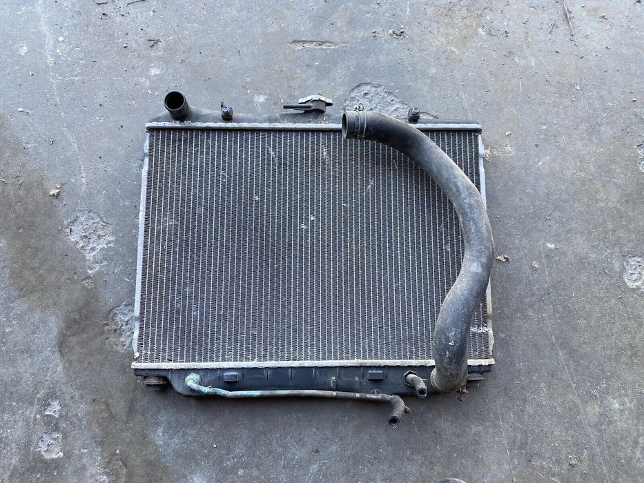 93-01 ISUZU VEHICROSS RODEO HONDA PASSPORT 3.2L 3.5L Radiator Assembly  #1401E