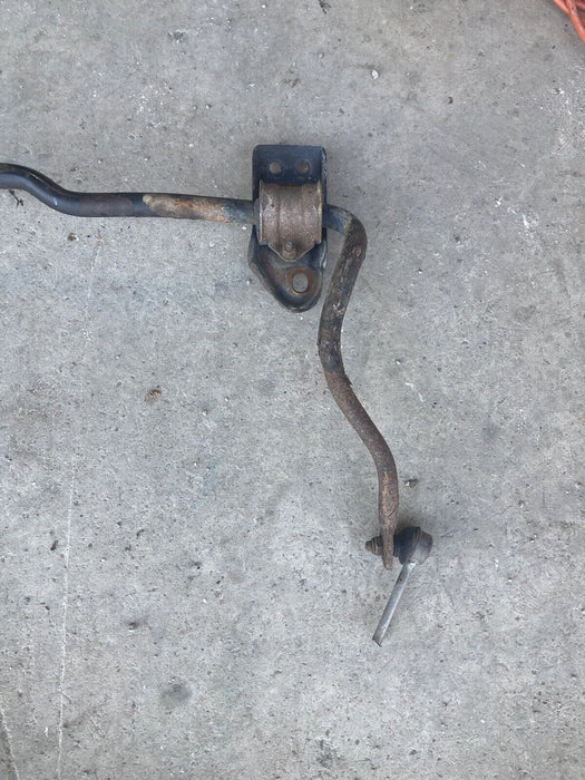 1988-1996 BMW E34 5 Series 525i 535i Front Sway Bar W/ Mounts OEM #1966M