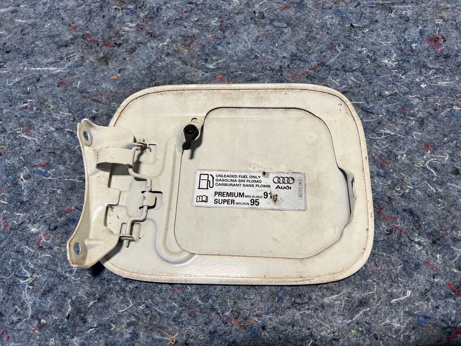 02-08 Audi A4 B6 Sedan Fuel Gas Door Arctic White LY9D 8E00101905 OEM #154EM