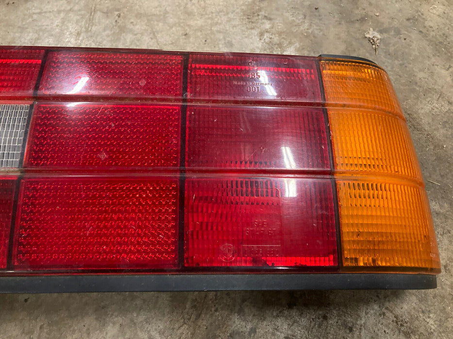 88-91 BMW E30 325ix Right Tail Light Break Reverse Lamp 63211385382 #36M