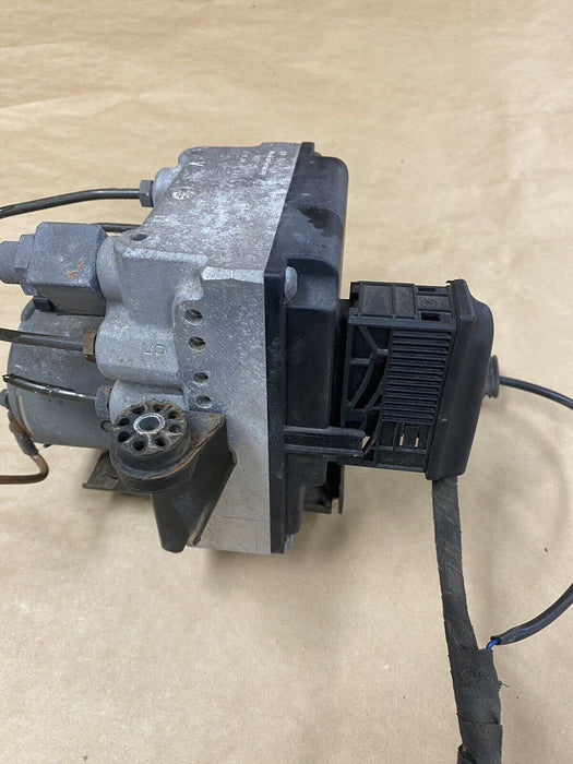 BMW E38 E39 5 7 Series ABS Block Pump Hydraulic ECU 0265217000 OEM #2065EJ