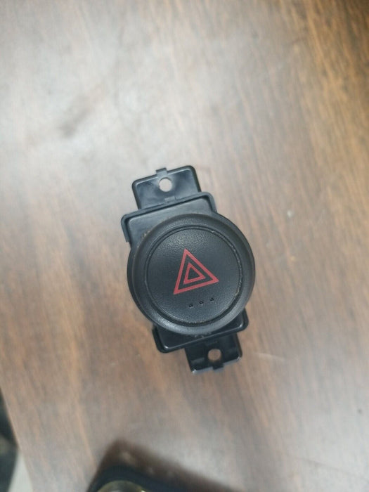 03-06 HONDA ELEMENT HAZARD LIGHT SWITCH BUTTON PRESSURE SWITCH 4 WAYS #CNj26