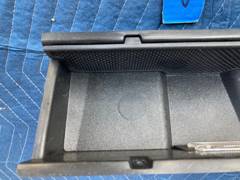 1998-2005 Land Rover Freelander Glovebox Insert Box Tray Rubber Mat OEM #2450M