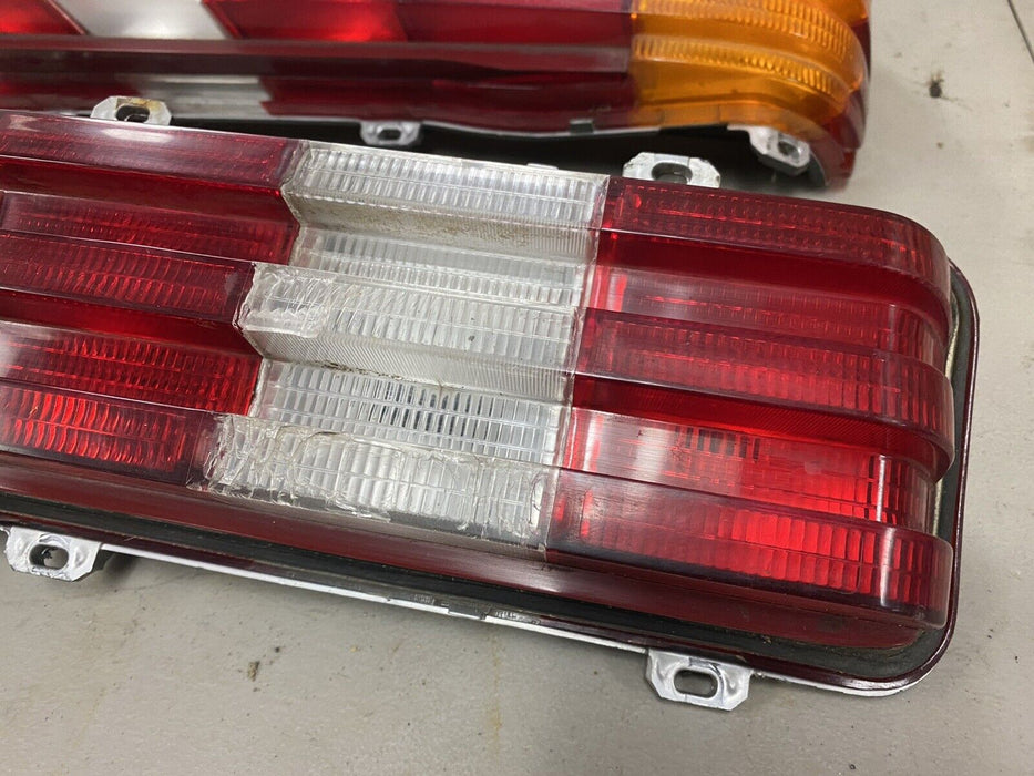 1977-1985 Mercedes W123 300D 300CD 240D R & L Tail Light Assembly Pair OE #1330E