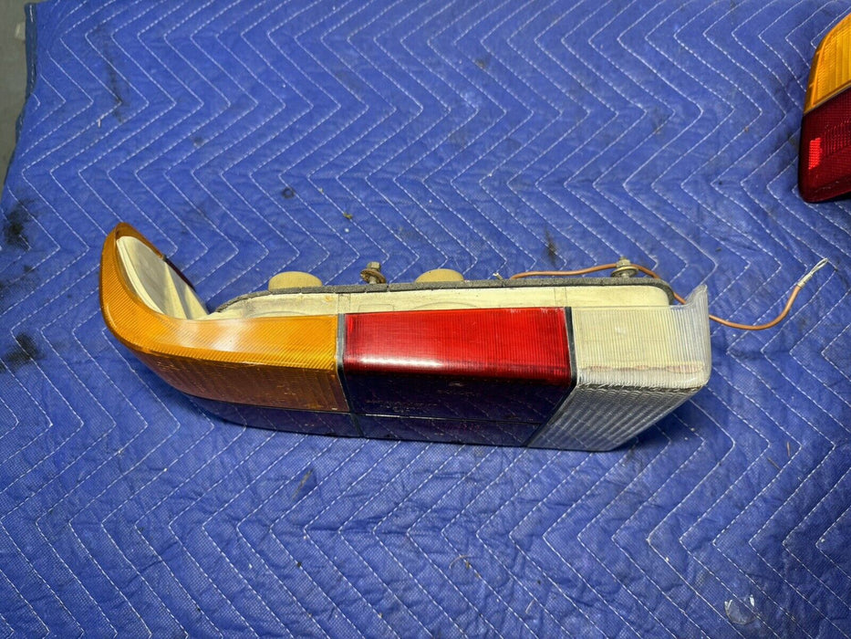 1979-1984 Volvo 240 242 244 Sedan 5 Panel Tail Light Left Rear Lamp OEM #3293E