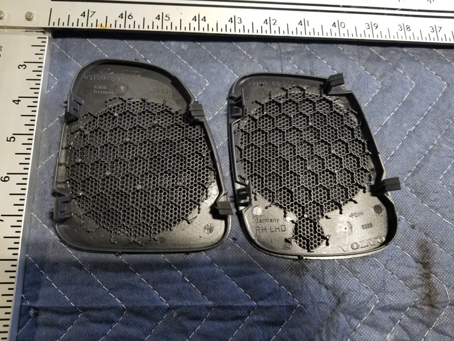 1998-2000 Volvo V70 S70 V70R Dash Tweeter Speaker Cover Pair L&R OEM Gray #325AN