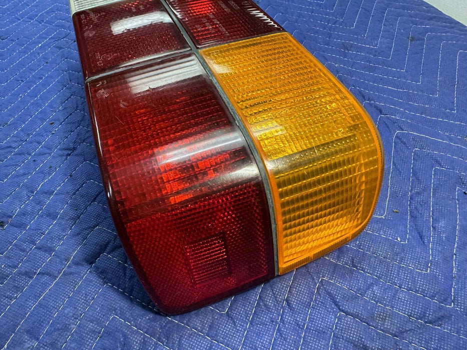 1979-1984 Volvo 240 242 244 Sedan 5 Panel Tail Light Right Rear Lamp OEM #3290E