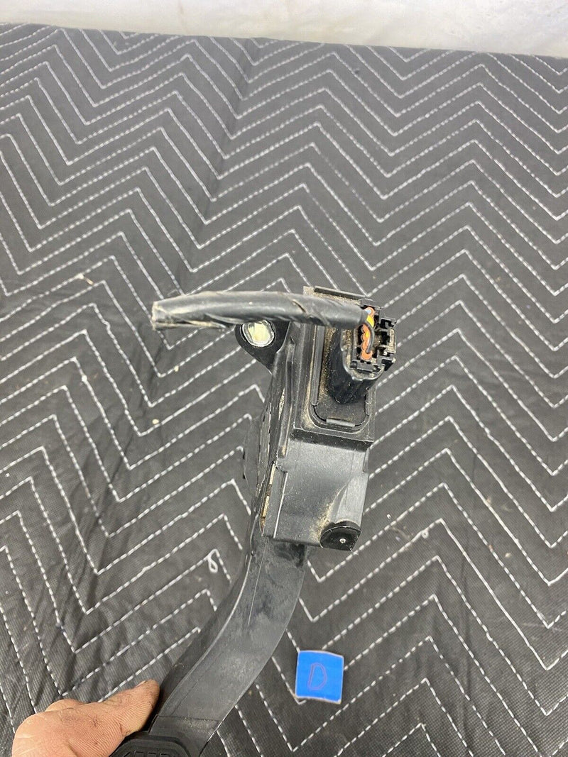 2009-2010 Pontiac Vibe Gas Accelerator Pedal Assembly LHD 78110-07011 OEM #3104E