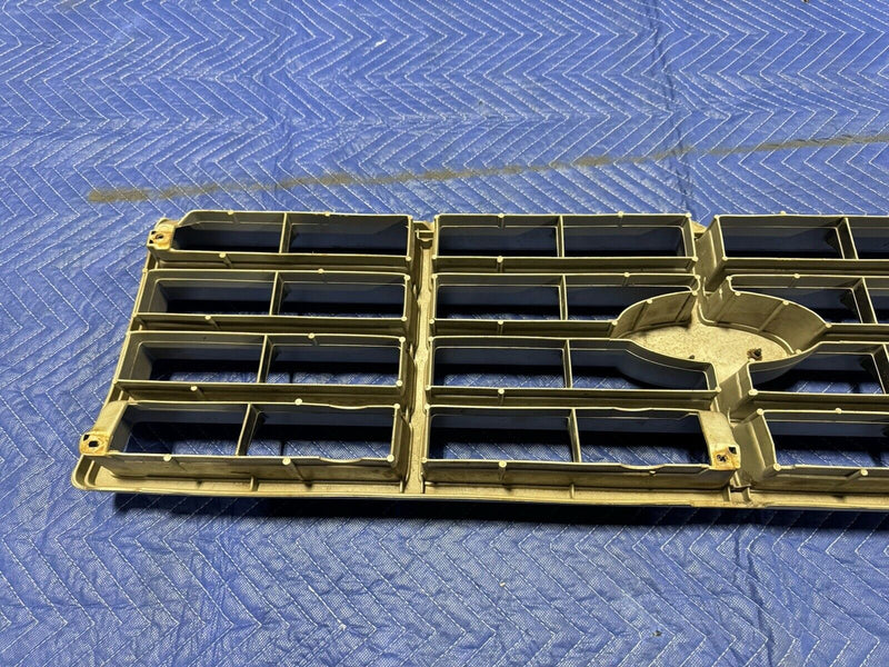 1983-1991 Ford Truck F100 F150 F250 F350 & Bronco Grille Assembly OEM #3175E