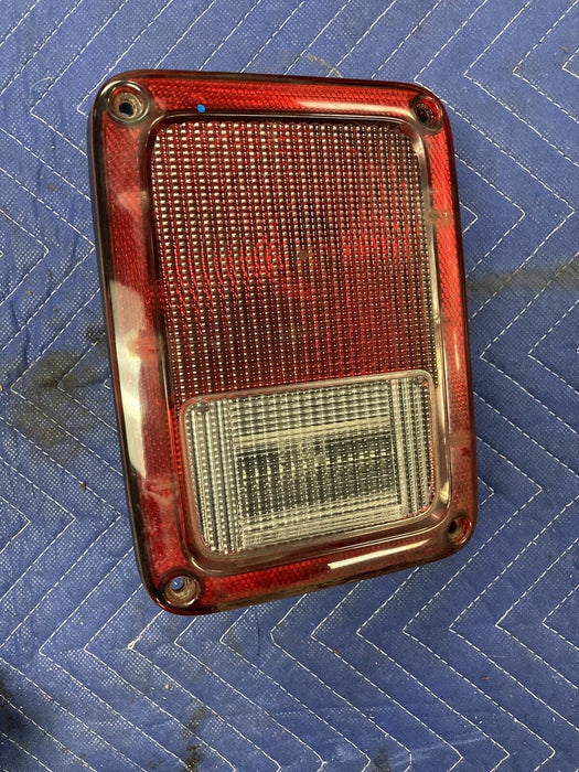 2007-2017  Tail Light Lamp Assembly Jeep Wrangler Right RH Side #2966MM