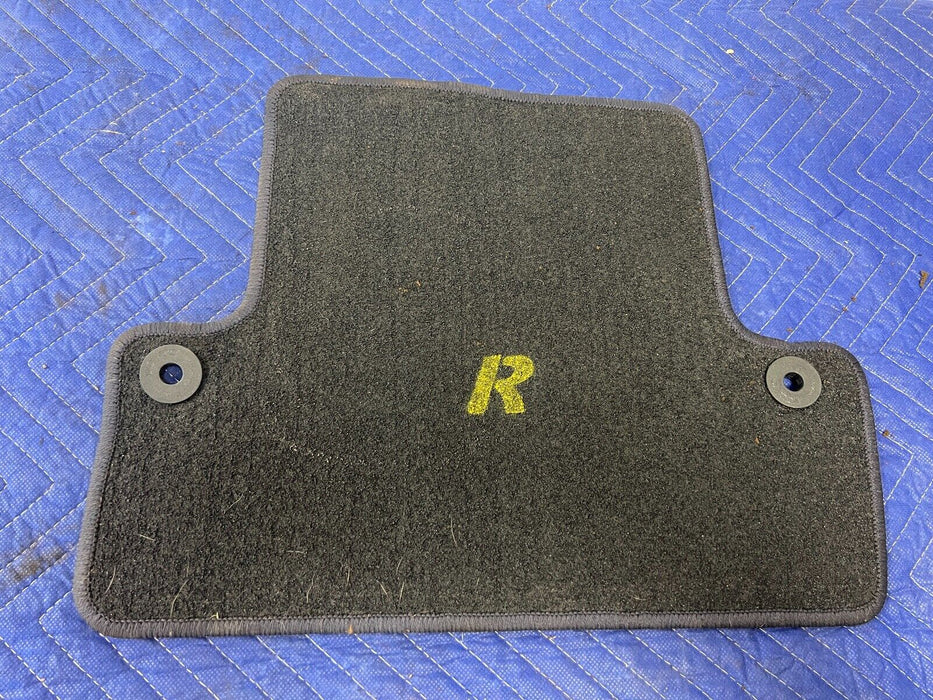 2005-2007 Volvo S60R V70R Pair LH & RH Rear Seat Carpet Floor Mats OEM #1370EM