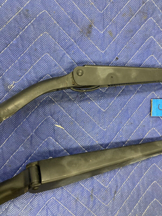 2004-2007 Volvo S60R V70R S60 Windshield Wiper Arms Pair Left Right OEM #2902M