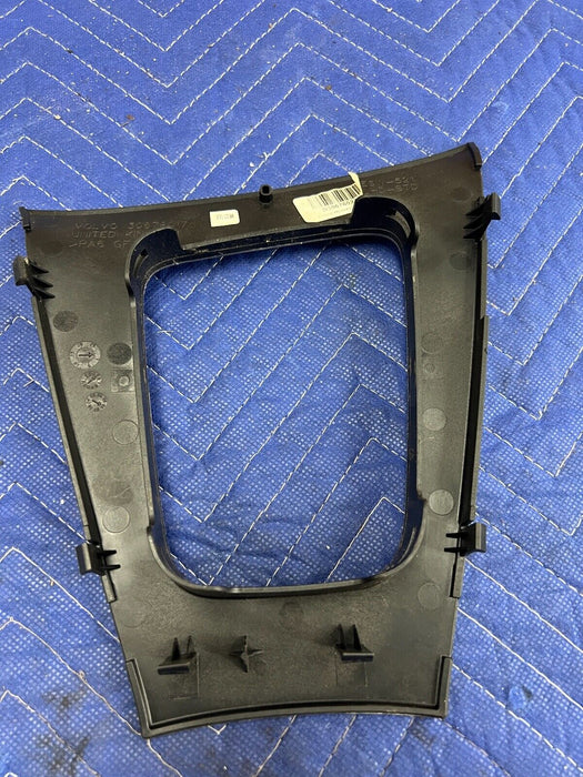 2005-2007 Volvo S60R V70R Gear Box Shift Bezel Trim Surround 30676017 OEM#1034EM