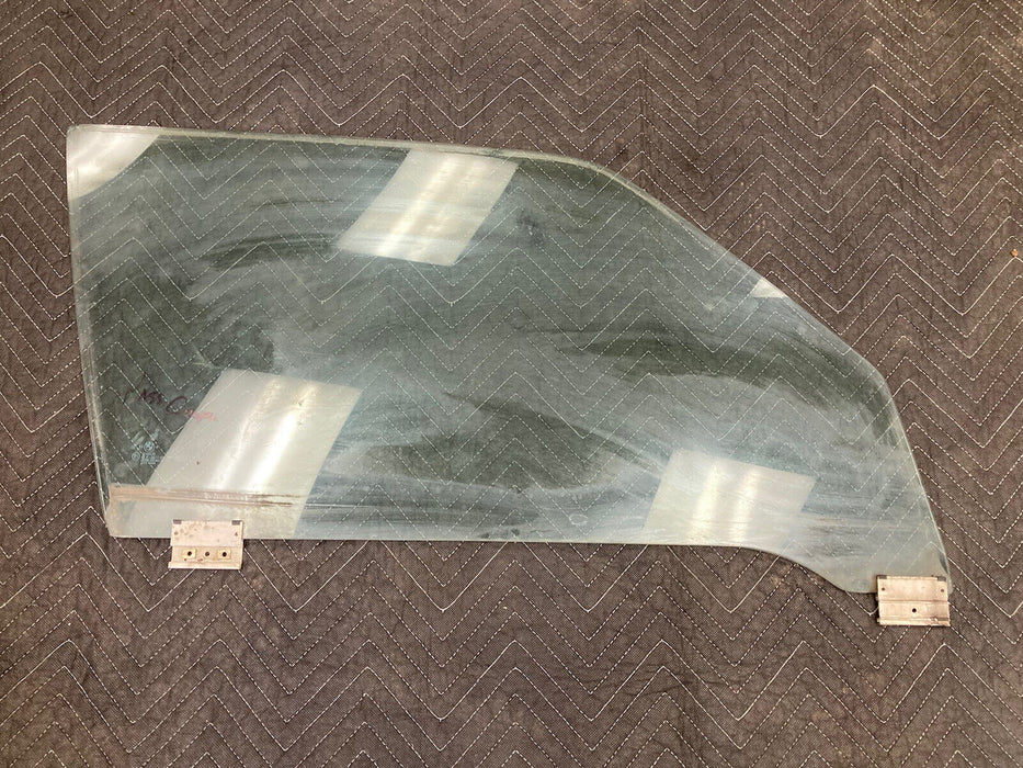 1984-1991 BMW 318i 325i E30 Passenger Side Window Coupe Right Glass OEM #2578M