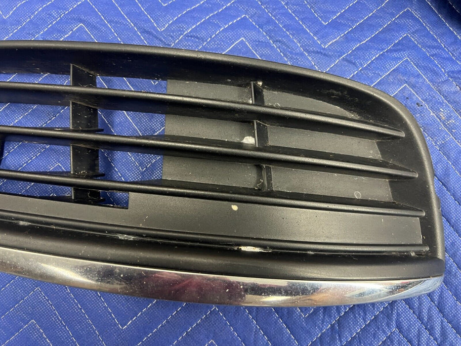 2006-2010 VW Jetta 2.5L Right Fog Light Cover Grille w/Chrome 1K0853666F OE#64MC