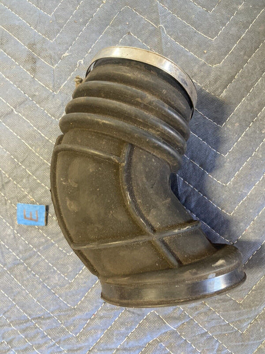 1988-1996 B MW E34 5 Series 525i 535i Air Intake Boot Duct 1703695 OEM #2051M