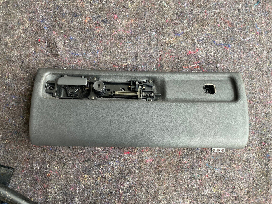 98-00 Volvo V70R V70 S70 Charcoal Gray Glove Box Door Assembly OEM #1623E