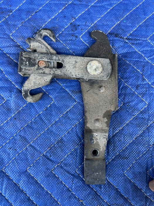 1979-1985 Mercedes 300SD W126 Sedan Parking Emergency Brake Assembly OEM #434EM