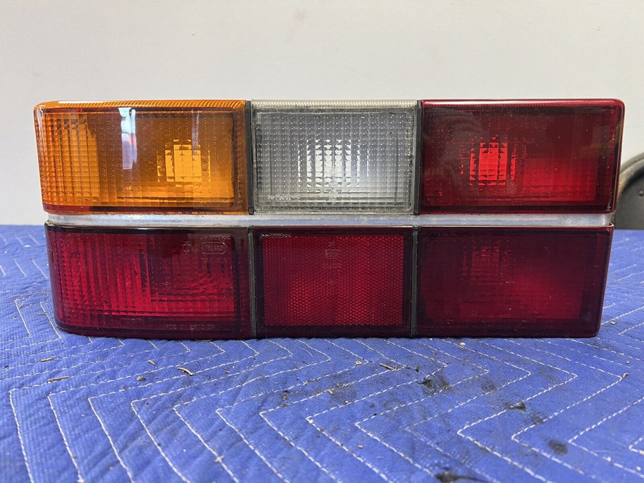 1986-1993 Volvo 240 242 244 Driver Left Tail Light Estonia Chrome Trim #3184E