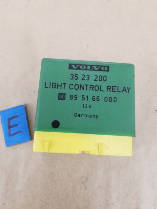 Genuine Volvo 3523200 Light Control Module Relay V70 S70 C70 850 850R V70R #2861