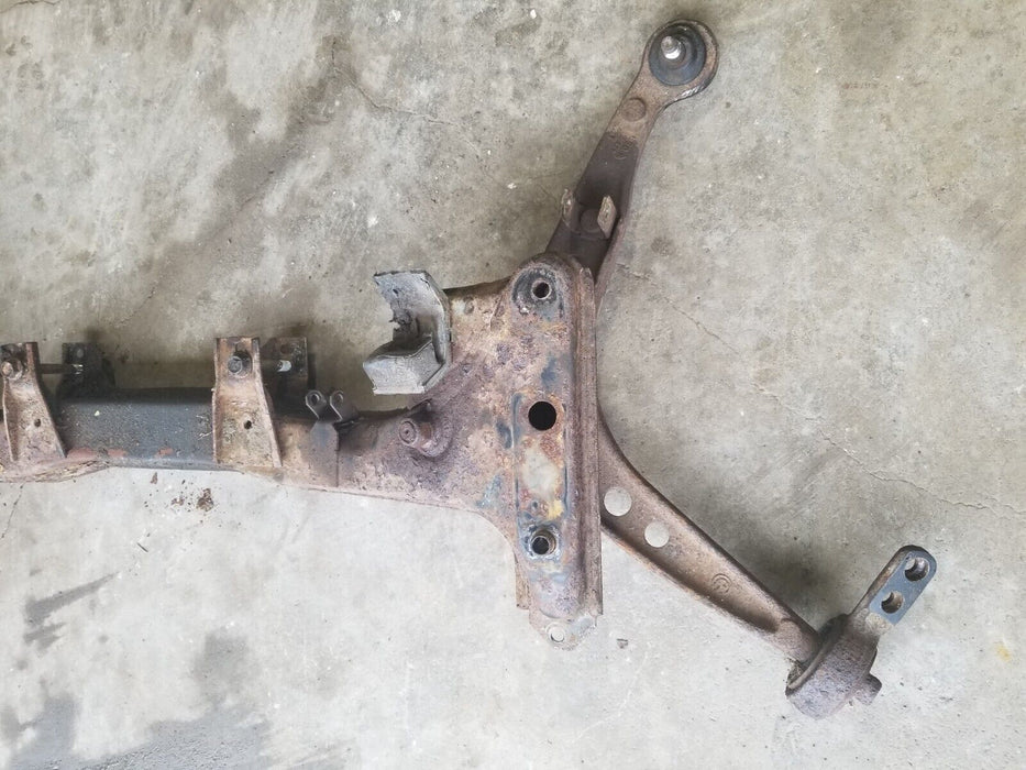 1984-93 BMW E30 318i 325i CROSSMEMBER ENGINE CRADLE SUBFRAME + A ARMS OEM #CN575