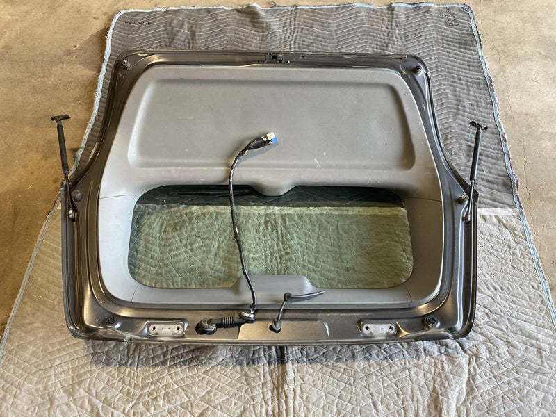 2009-2010 Pontiac Vibe Trunk Hatch Tailgate Base Silver OEM #2830E