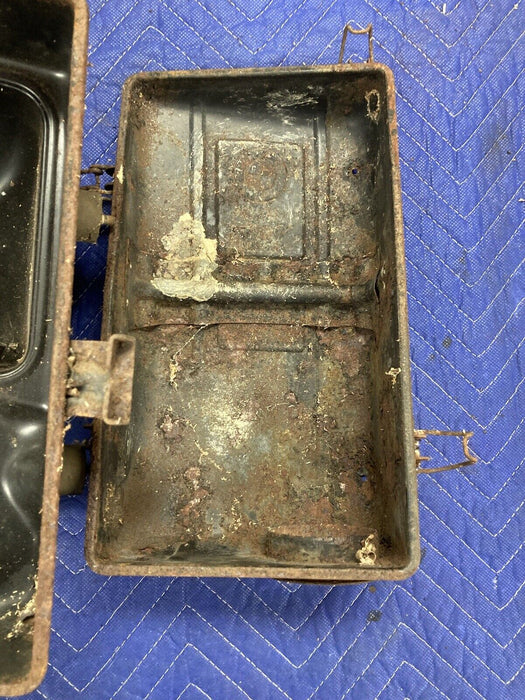 1984-1991 BMW 318i 325i E30 Air Box Top And Bottom 1278441 OEM #2717M