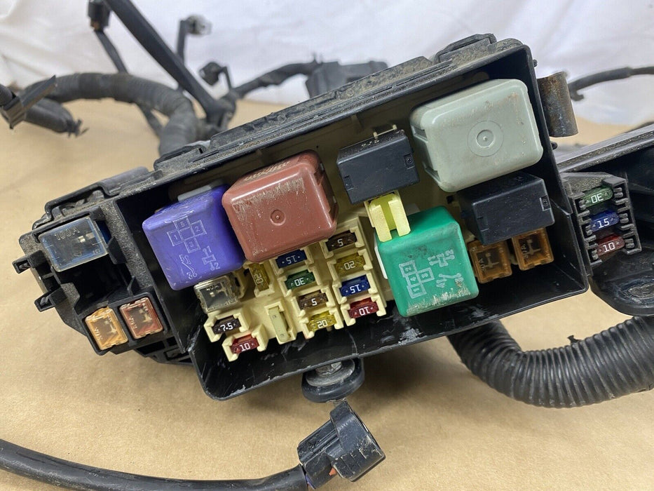 1997-2001 Lexus ES300 Complete Fuse Box  Engine Bay Relay Control OEM #2397E