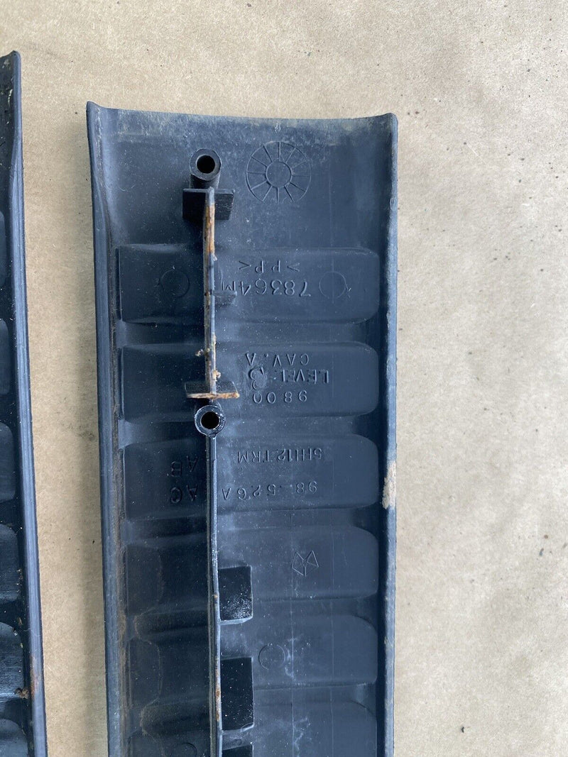 2001-2004 Dodge Dakota Door Sill Entry Trim Molding Set of 4 Extended OEM #2437E