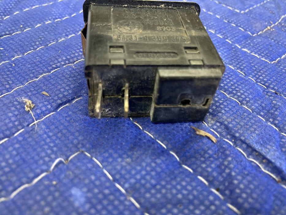 1984-1991 BMW 318i 325i E30 Circuit Breaker Switch Button 1369375 OEM #2539M