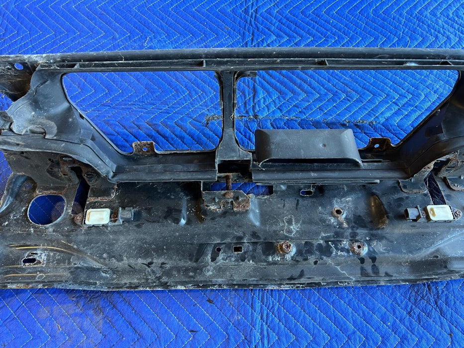 2005-2007 Volvo S60R V70R Front Core Support Radiator Bracket Mount OEM #1089EM