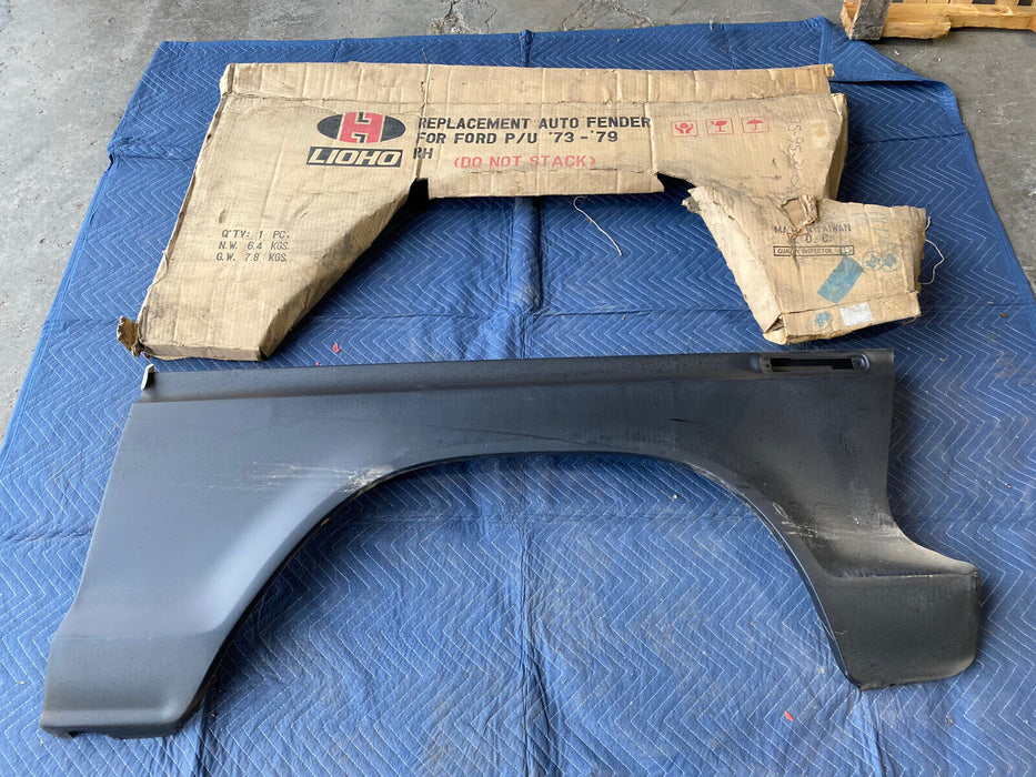 1973-1979 Ford F Series F100 F150 F250 F350 P/U Truck RH Front Fender NOS #947E