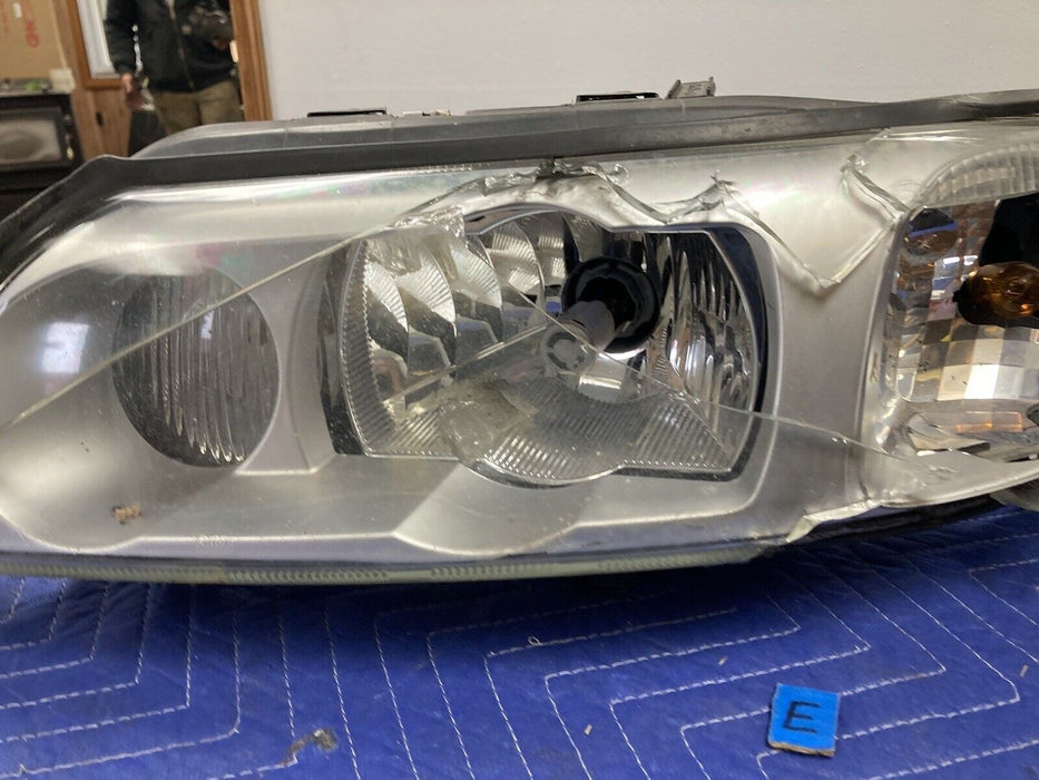 2004-2007 Volvo S60R V70R Left LH Headlight Driver For Parts 30698823 OEM #2846M