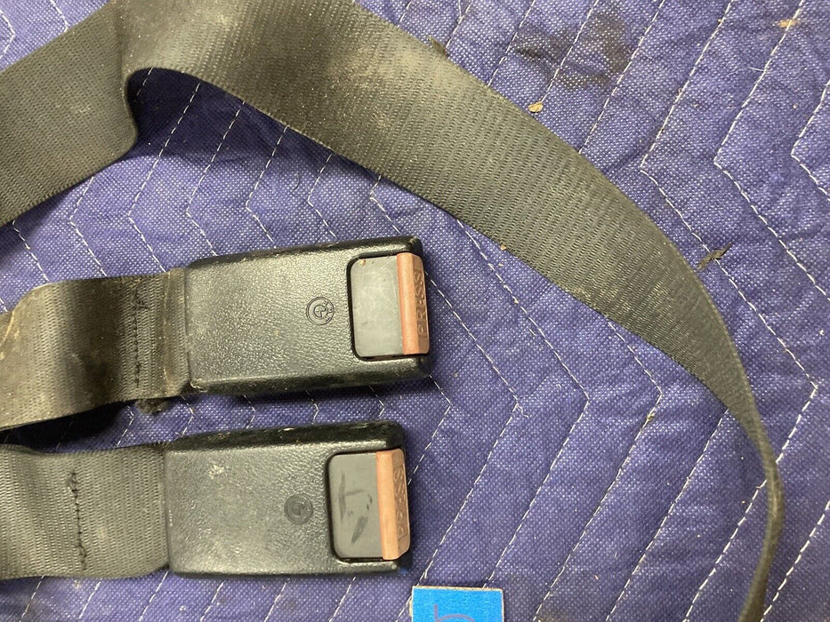 1984-1991 BMW 318i 325i E30 Rear LH RH Seat Belt Buckle Lower Set Coupe #2626M