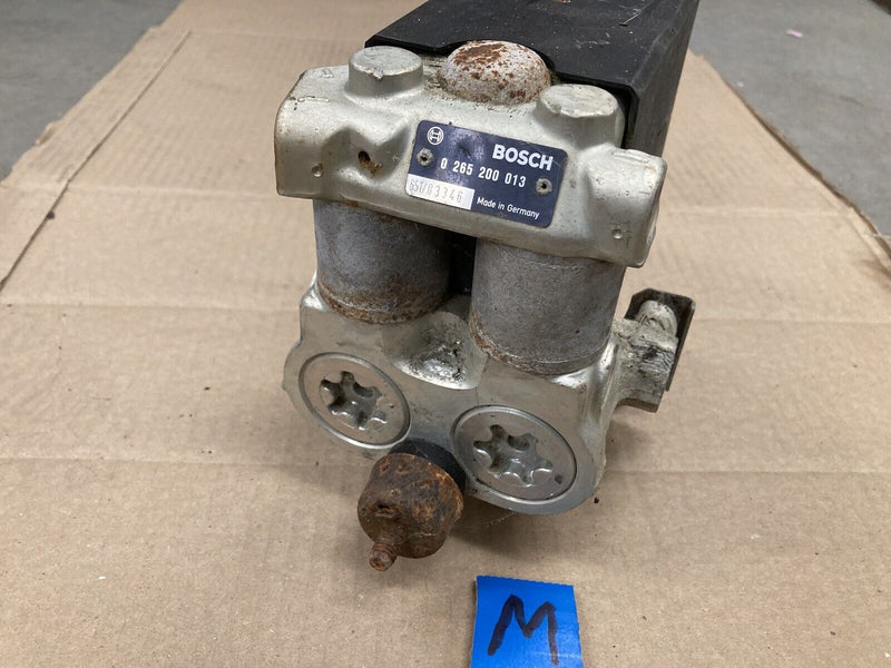 1984-1991 BMW 318i 325i E30 ABS Brake Pump Control Unit 1157011 OEM #2575M