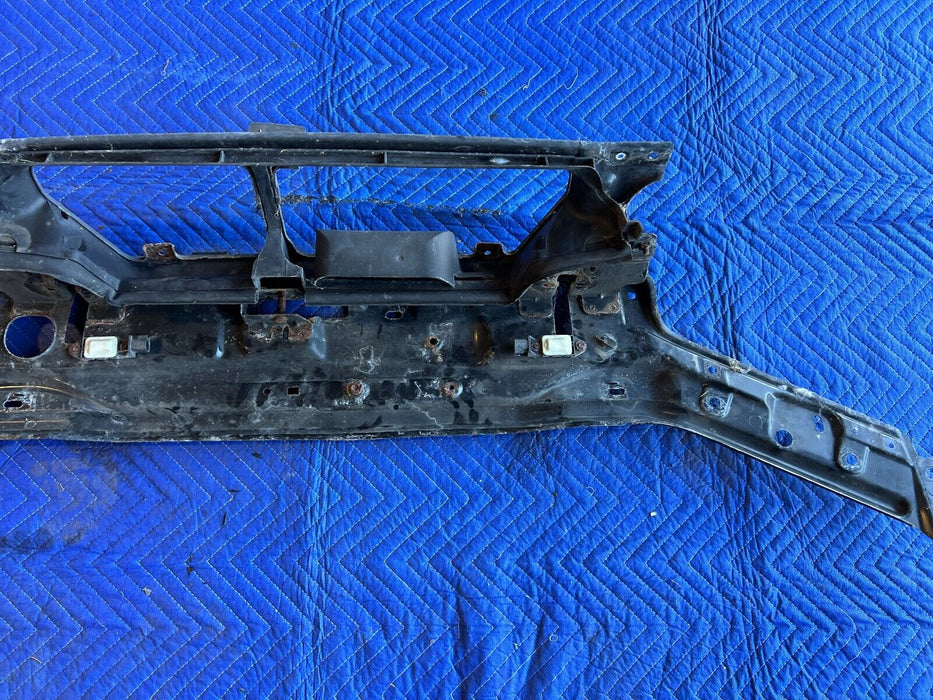 2005-2007 Volvo S60R V70R Front Core Support Radiator Bracket Mount OEM #1089EM