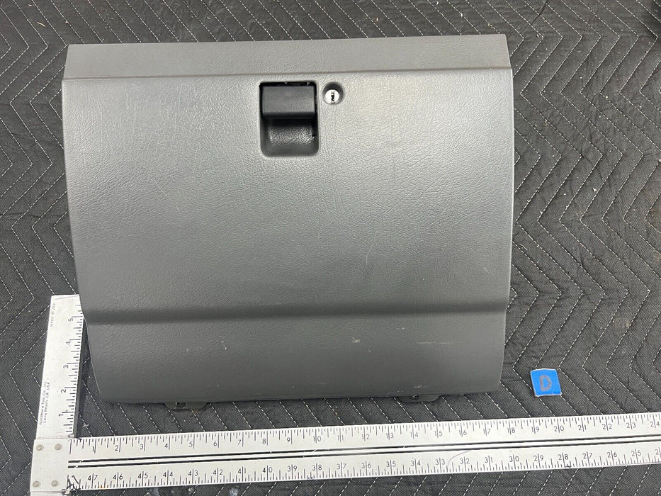 1998-2002 Isuzu Trooper Gray RH Dash Glove Box Assembly Compartment OEM #876EM