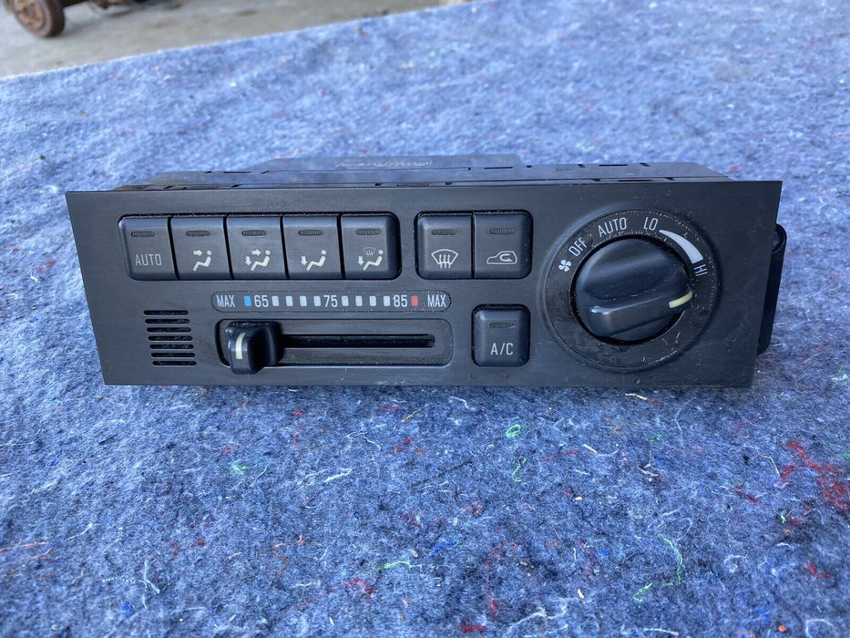 99-01 ISUZU VEHICROSS Temperature Heater AC Control Climate 8972471450 #1393E