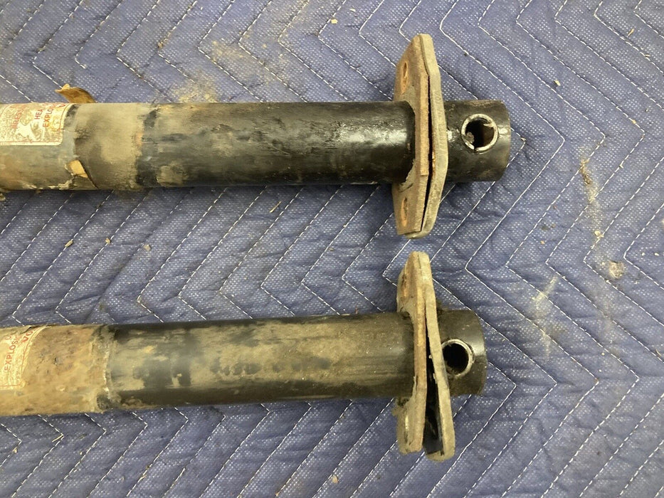 1975-1985 Volvo 242 240 244 245 Rear Bumper Shocks Mounts OEM #1657M