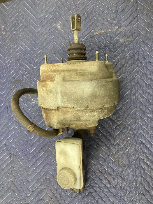 1975-1985 Volvo 242 240 244 245 Master Cylinder Booster Assembly OEM#1666M