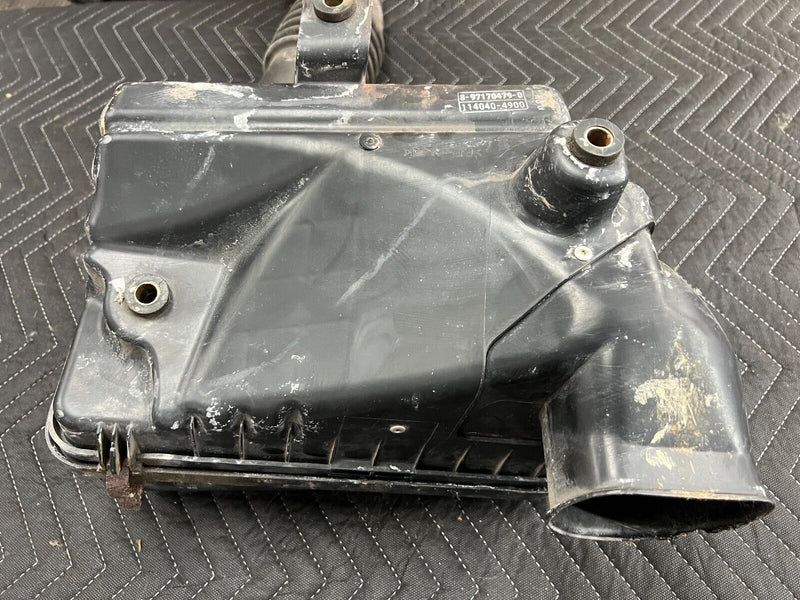 1998-2002 Isuzu Trooper Air Box Cleaner Filter MAF Housing Assembly OEM #913EM