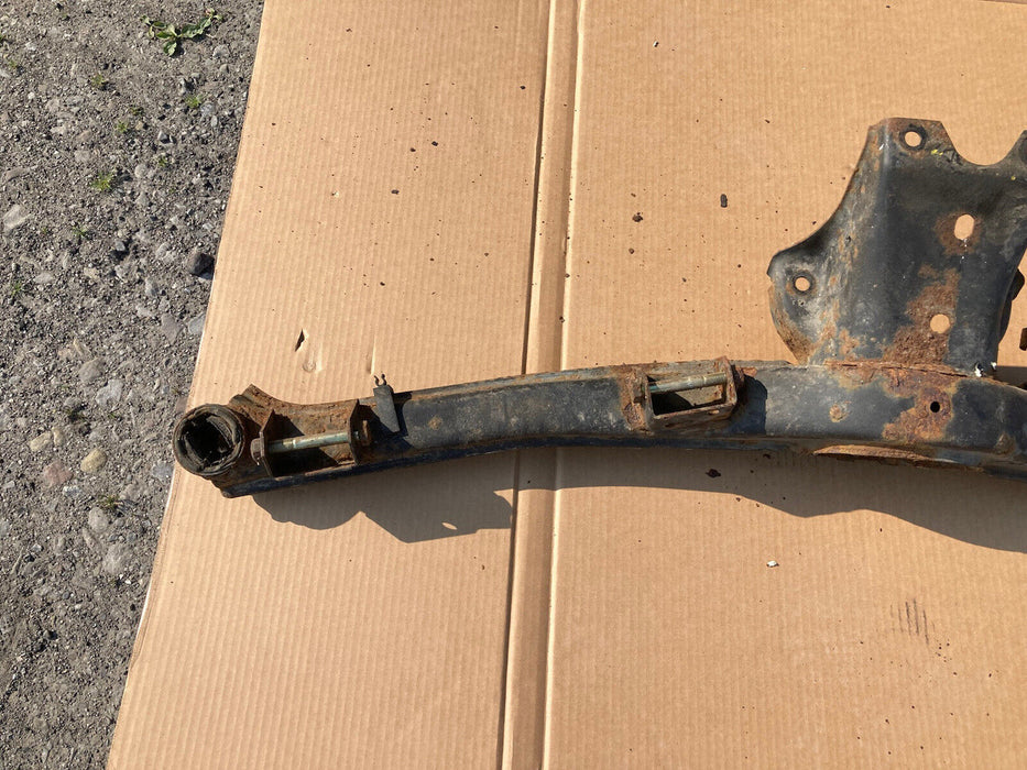 1982-1994 BMW E30 318i 325i Rear Axle Cross Member Carrier Housing OEM #2110M