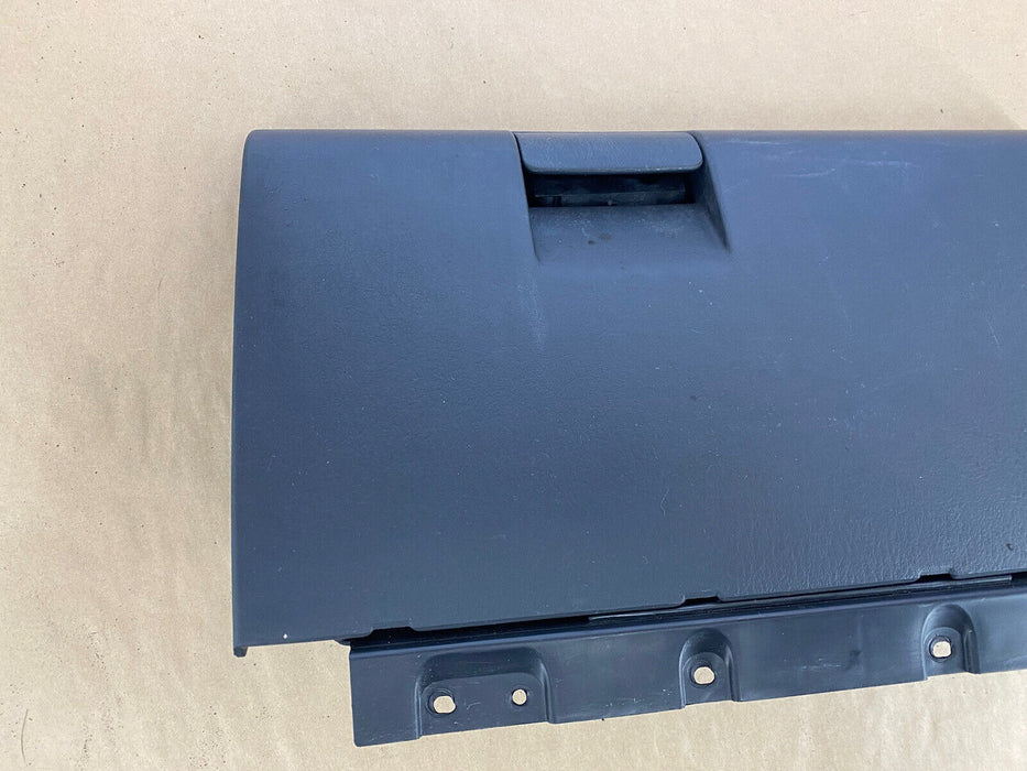 2001-2004 Dodge Dakota Dash Glove Box Assembly Black Trim Code P9DV OEM #2443E