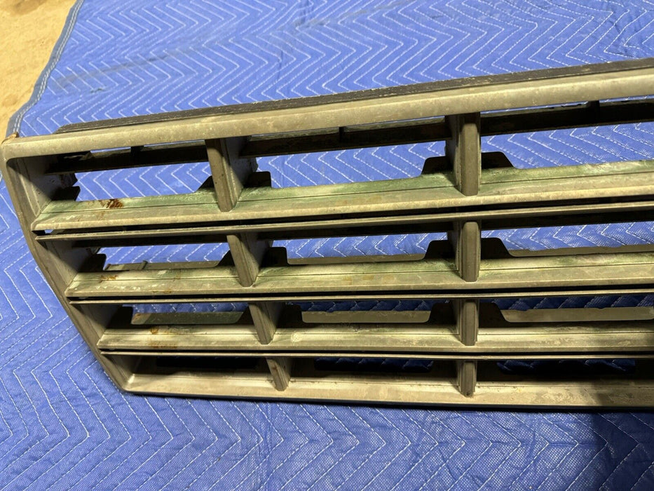 1980-1981 Ford F100 F150 F250 F350 Bronco Truck Pickup Grille Early Style #3177E