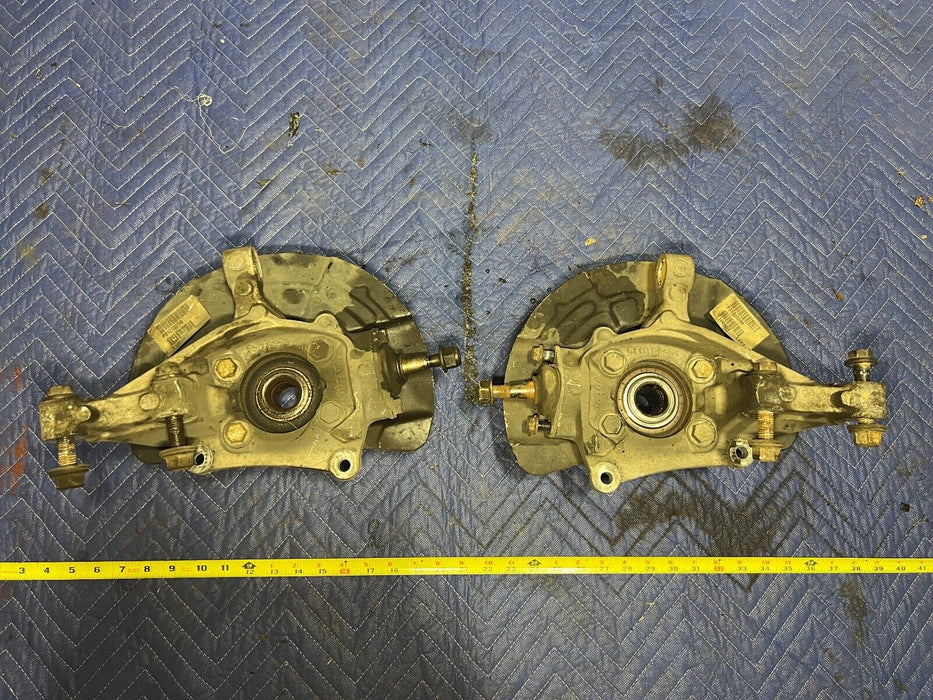 2005-2007 Volvo S60R V70R Front LH & RH Steering Knuckle Pair 9461943 OEM#1282EM